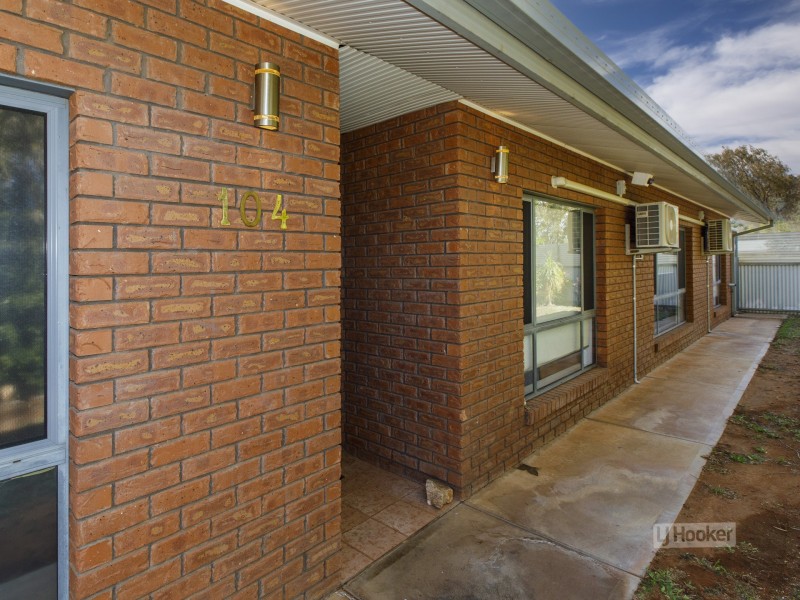 104 Lyndavale Drive, Larapinta NT 0875