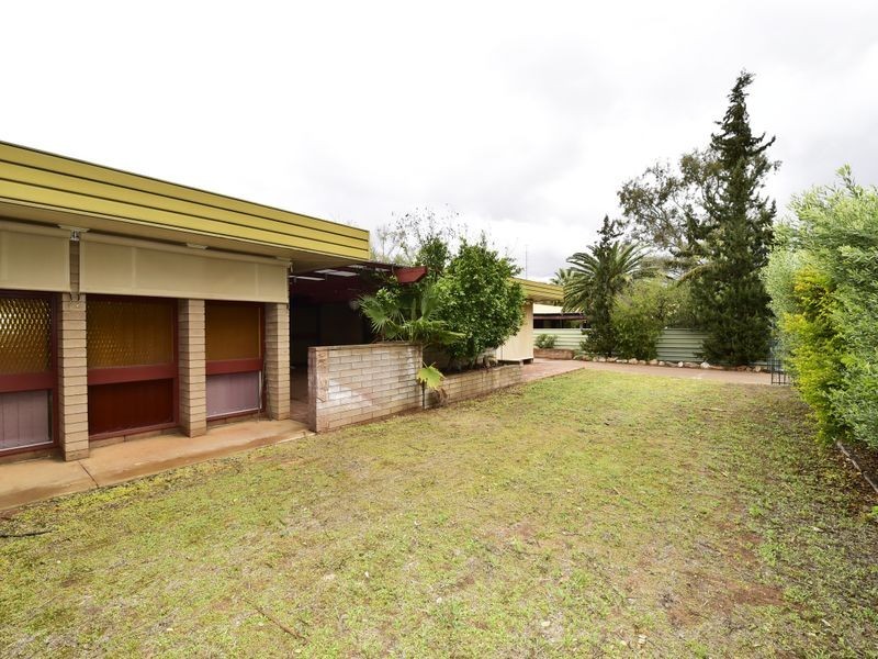 18 Kunoth Street, Braitling NT 0870