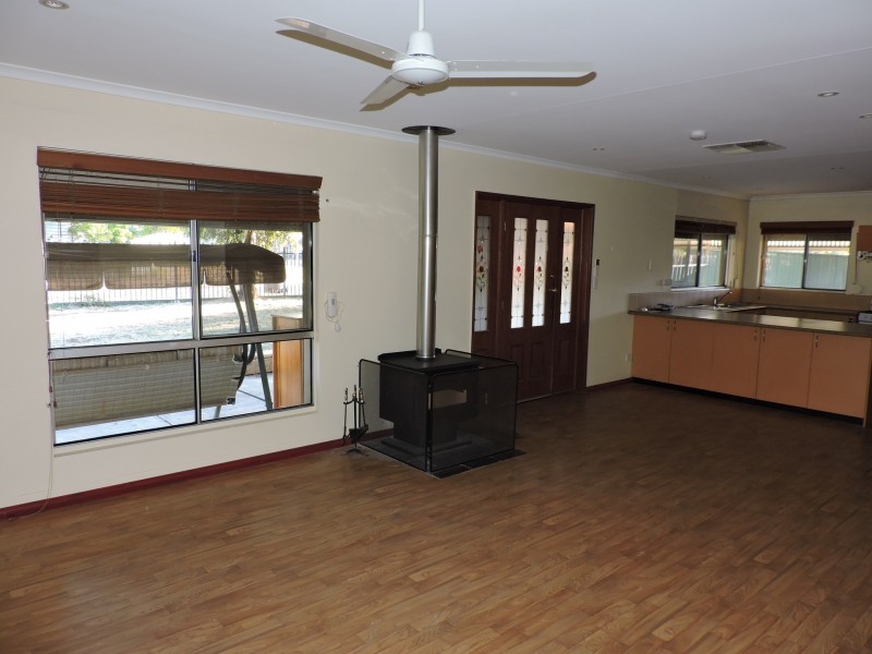 36 Nelson Terrace, Araluen NT 0870