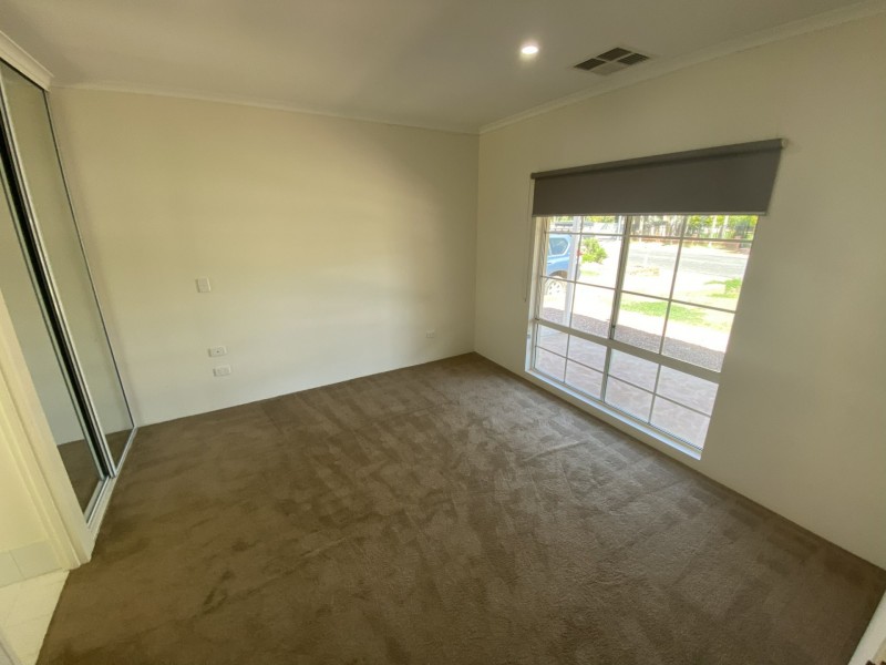 5 Cromwell Drive, Desert Springs NT 0870
