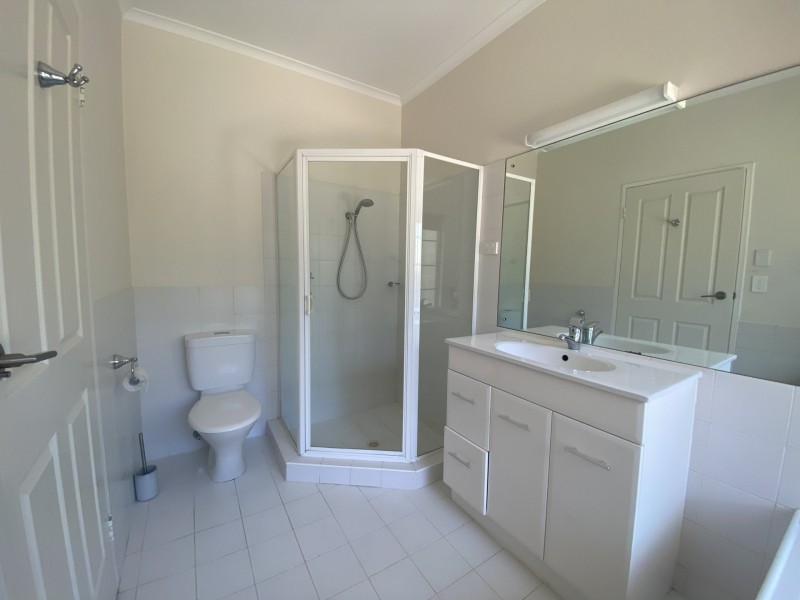 5 Cromwell Drive, Desert Springs NT 0870