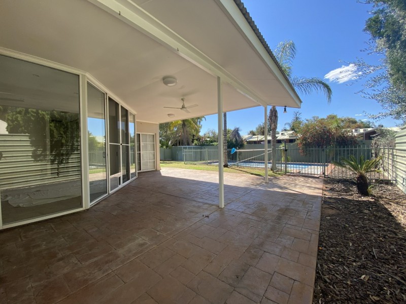 5 Cromwell Drive, Desert Springs NT 0870