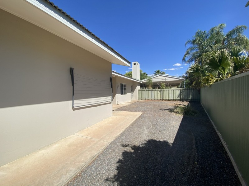 5 Cromwell Drive, Desert Springs NT 0870