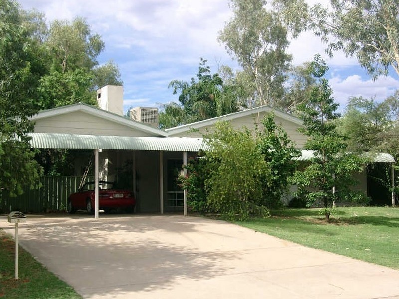 5 Cromwell Drive, Desert Springs NT 0870