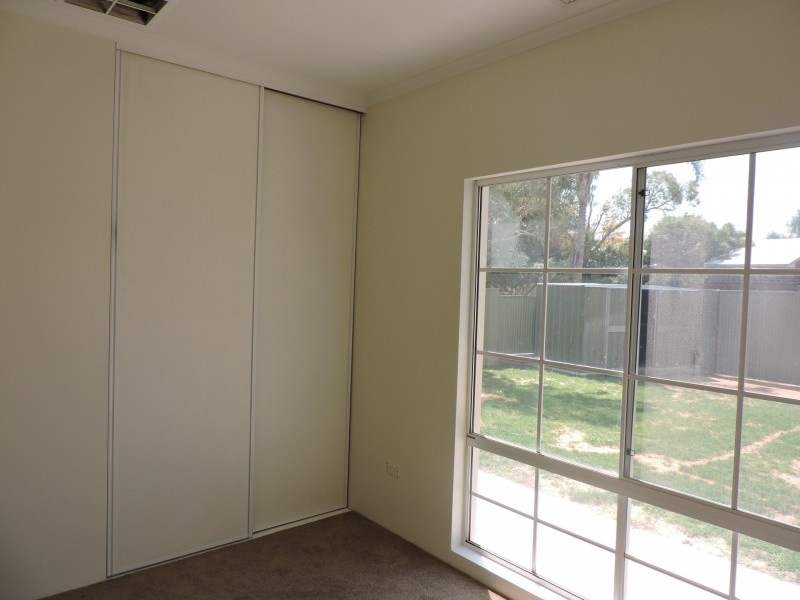 5 Cromwell Drive, Desert Springs NT 0870