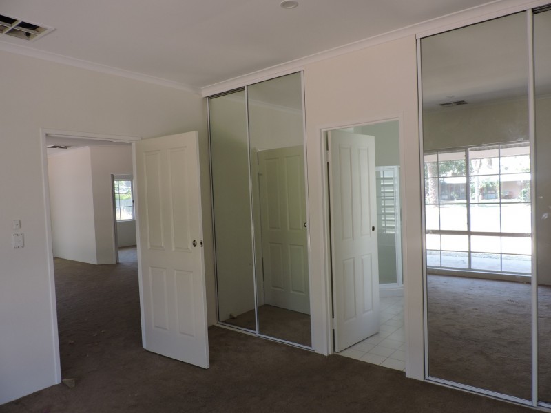 5 Cromwell Drive, Desert Springs NT 0870