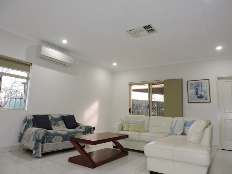 Unit 1/1 Diarama Close, Araluen NT 0870