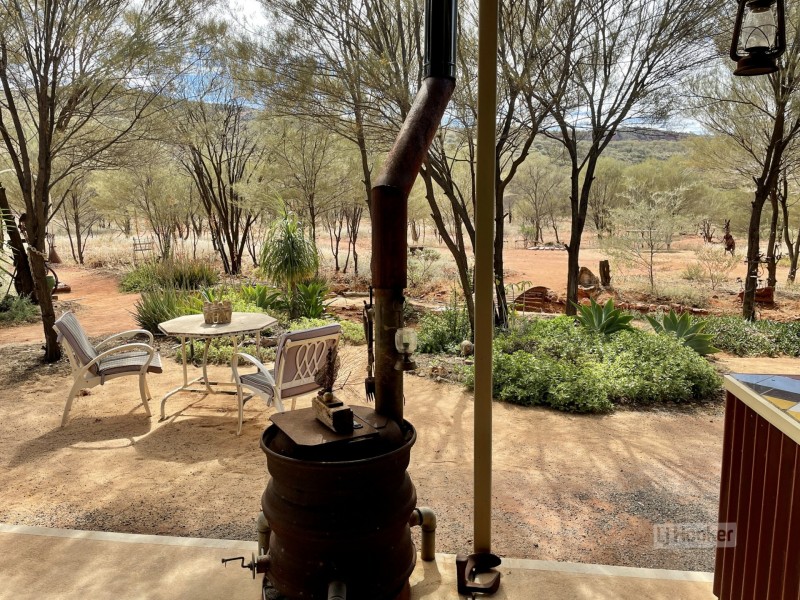 17 Minahan Road, Ross NT 0870