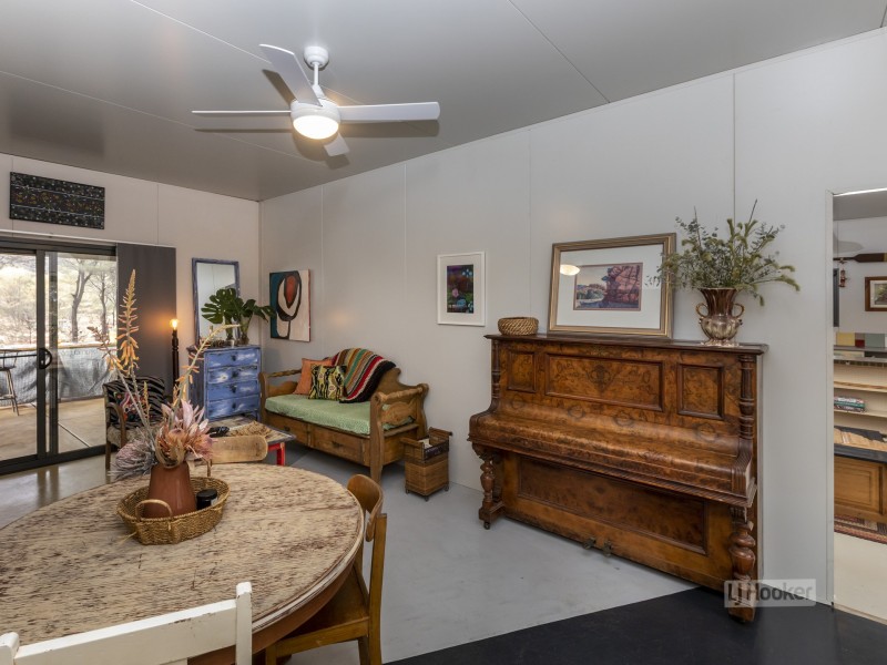 17 Minahan Road, Ross NT 0870