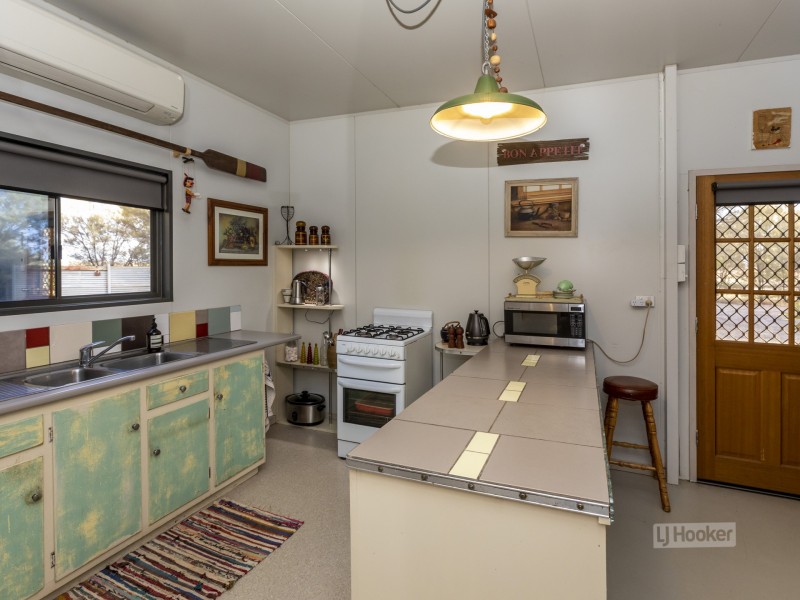 17 Minahan Road, Ross NT 0870