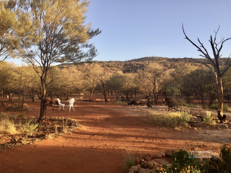 17 Minahan Road, Ross NT 0870