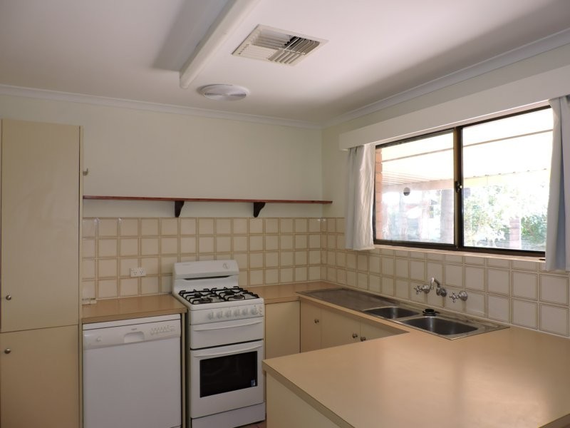 18 Laver Court, Sadadeen NT 0870