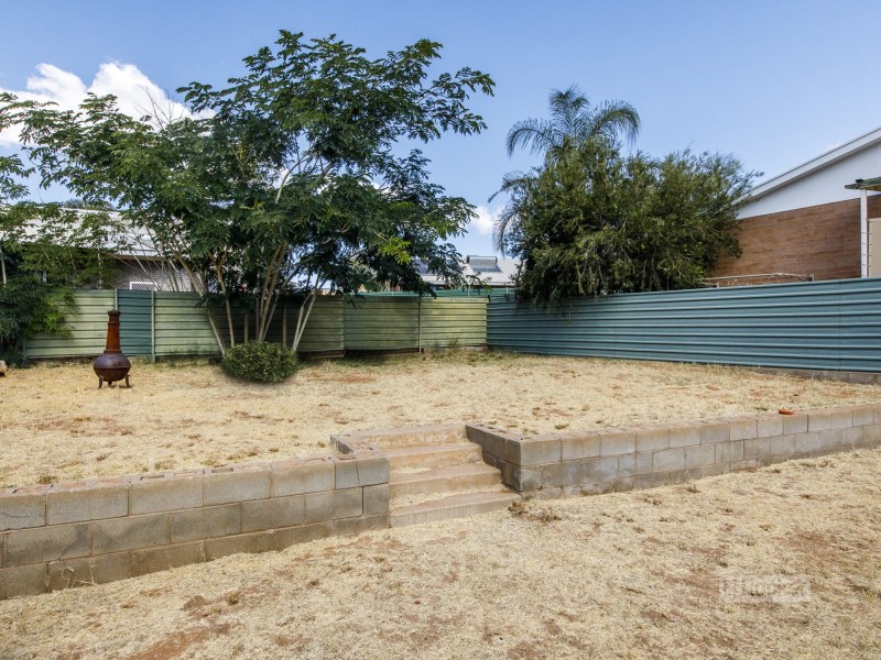 11 Latz Crescent, Larapinta NT 0870