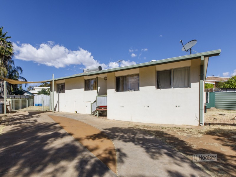 11 Latz Crescent, Larapinta NT 0875