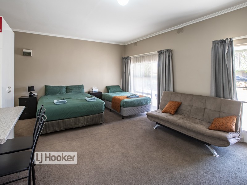 25 Undoolya Road, East Side NT 0870