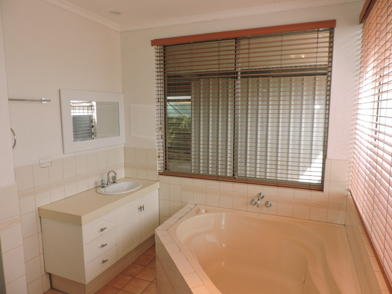 5 Madigan Street, Braitling NT 0870