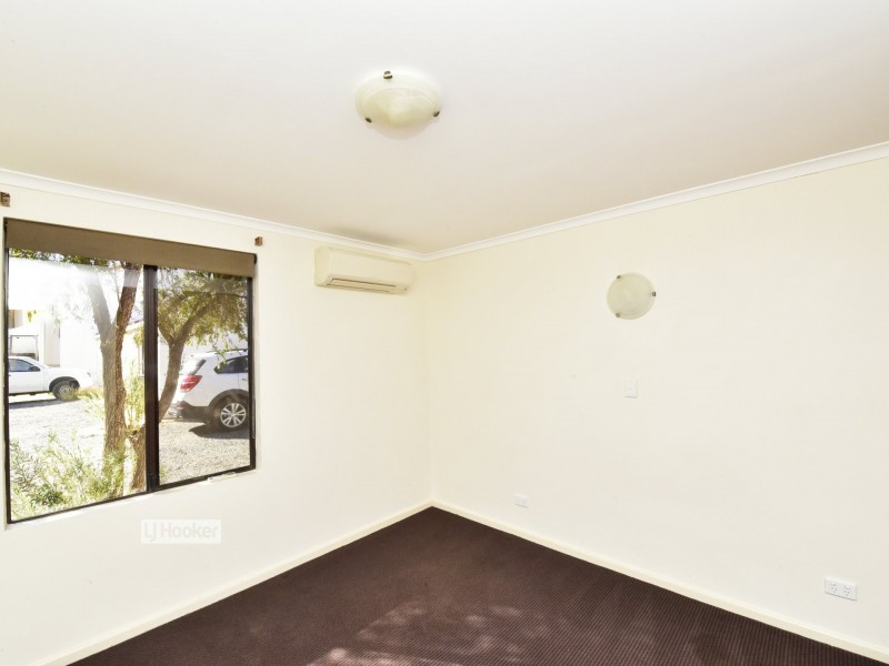 8/4 Undoolya Road, East Side NT 0870