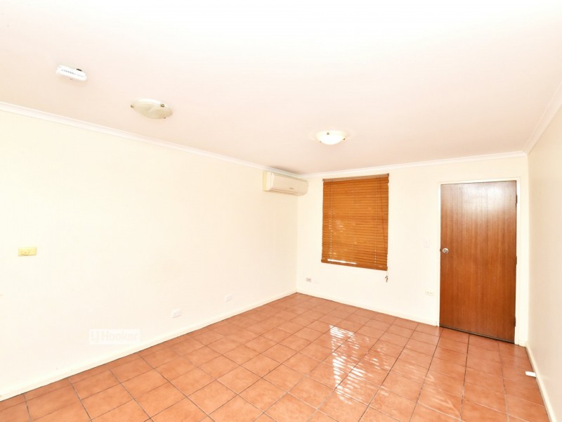 8/4 Undoolya Road, East Side NT 0870