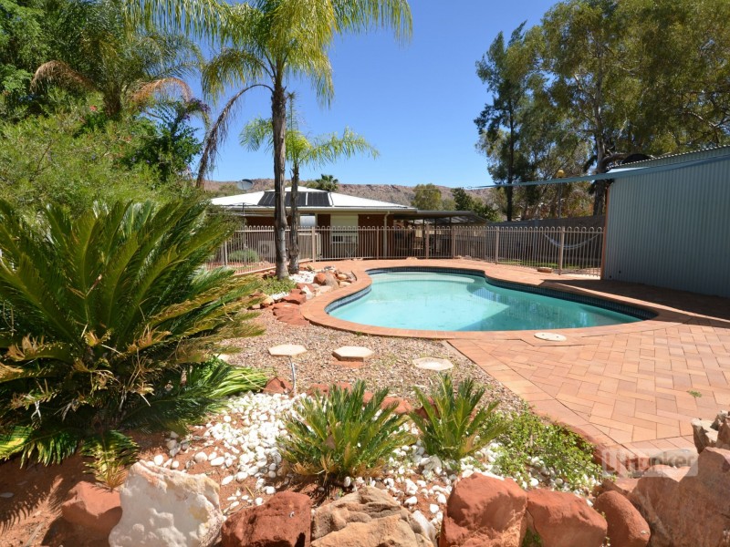 12 Battarbee Street, Araluen NT 0870