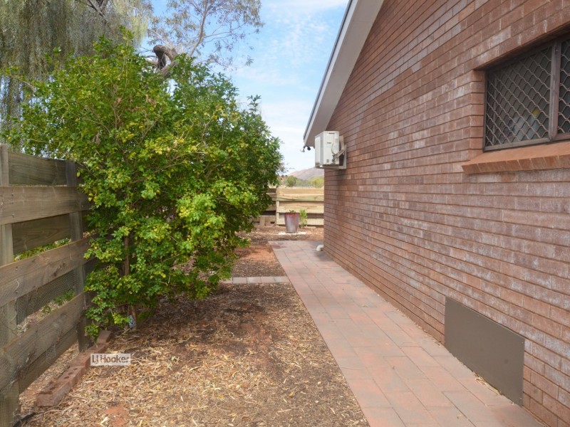 16/92 Barrett Drive, Desert Springs NT 0870
