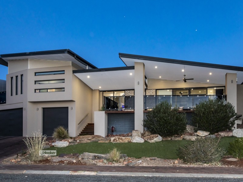 9 Range Crescent, Desert Springs NT 0870