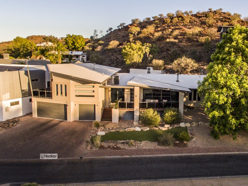 9 Range Crescent, Desert Springs NT 0870
