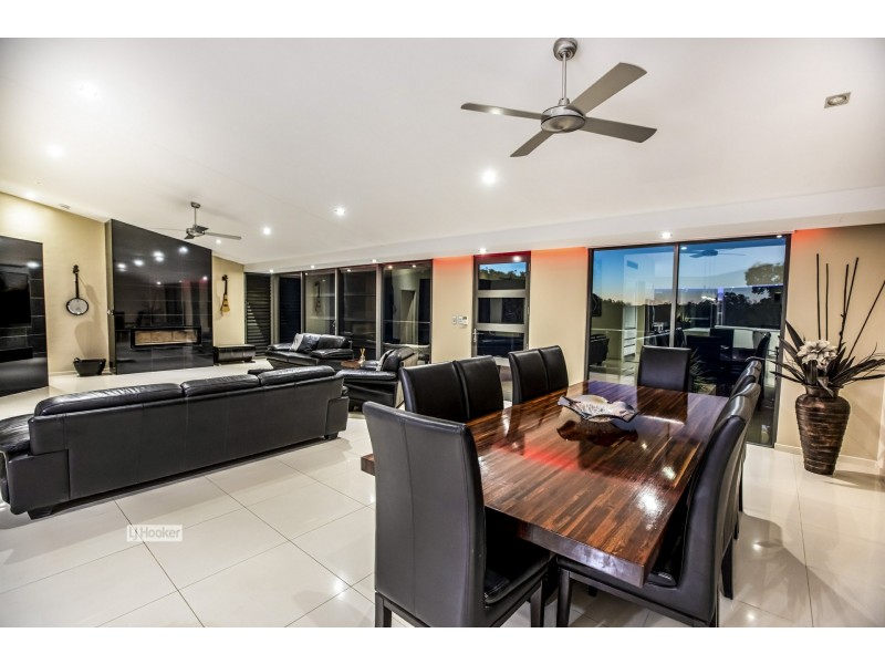 9 Range Crescent, Desert Springs NT 0870