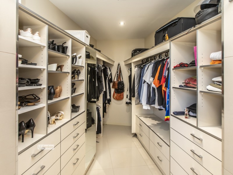 9 Range Crescent, Desert Springs NT 0870