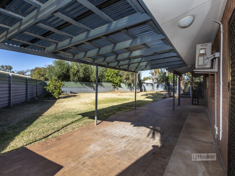 6 Laver Court, Sadadeen NT 0870