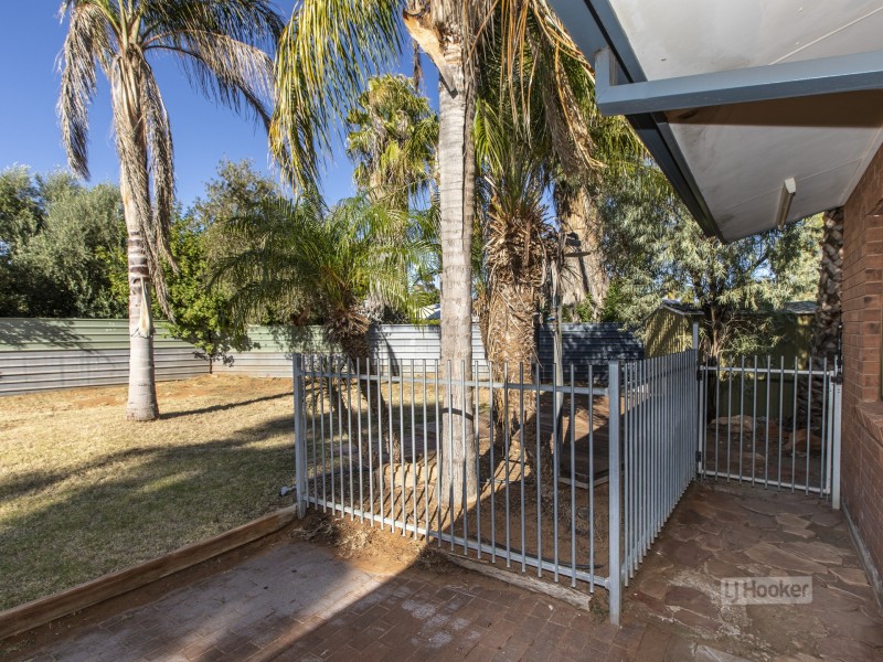 6 Laver Court, Sadadeen NT 0870