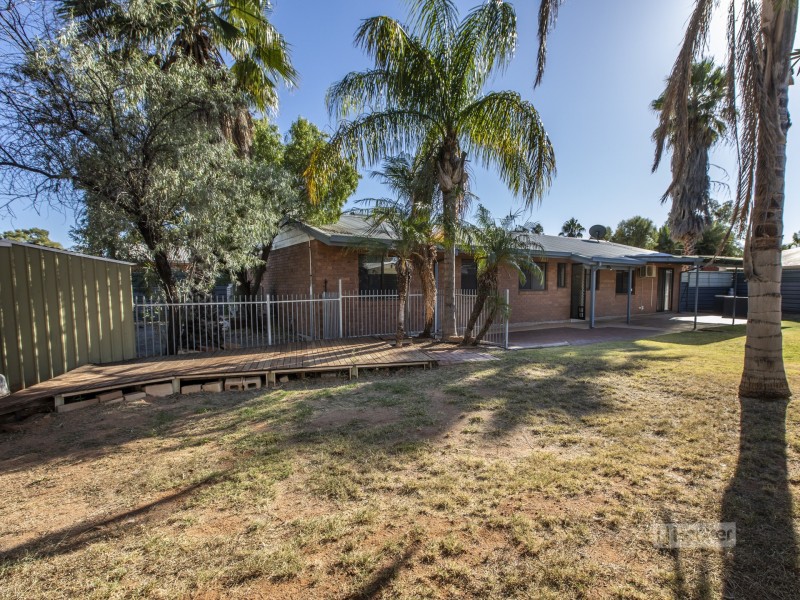 6 Laver Court, Sadadeen NT 0870