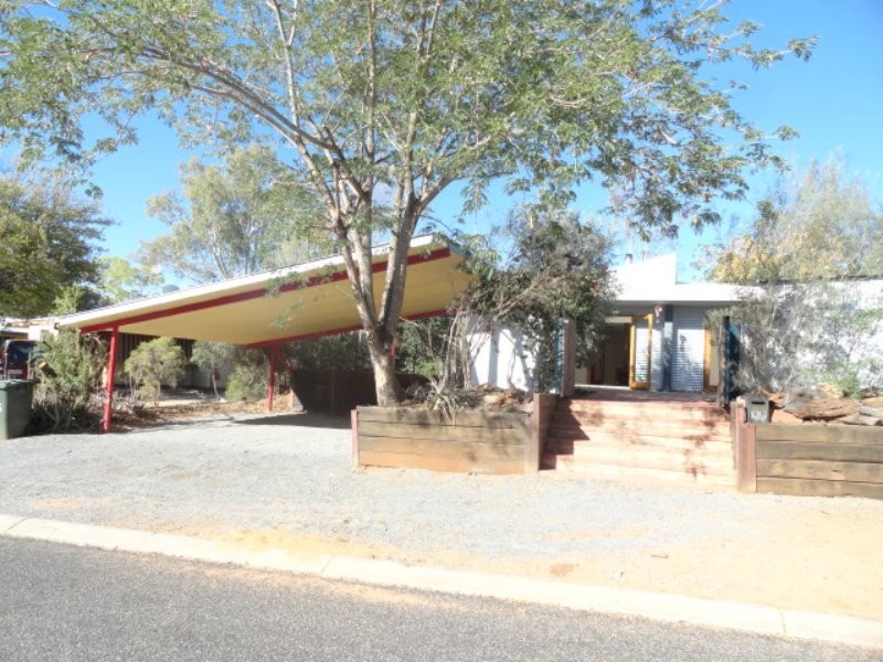 15 Kuhn Court, Sadadeen NT 0870