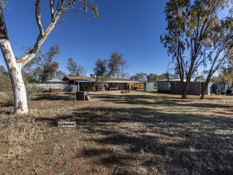 24 Grasstree Road, Connellan NT 0870