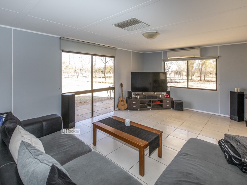 24 Grasstree Road, Connellan NT 0870