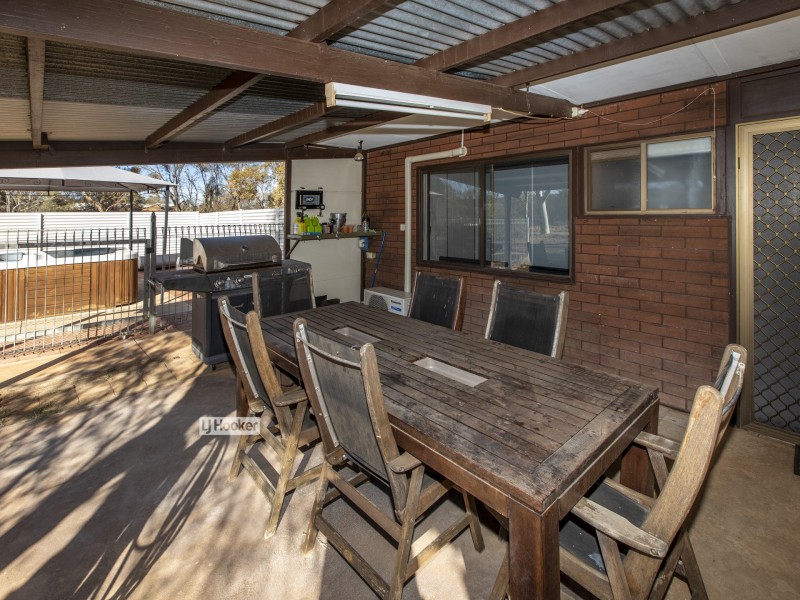 24 Grasstree Road, Connellan NT 0870