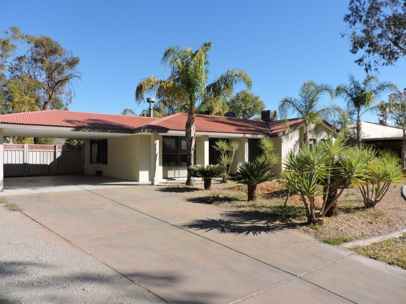 28 The Fairway, Desert Springs NT 0870