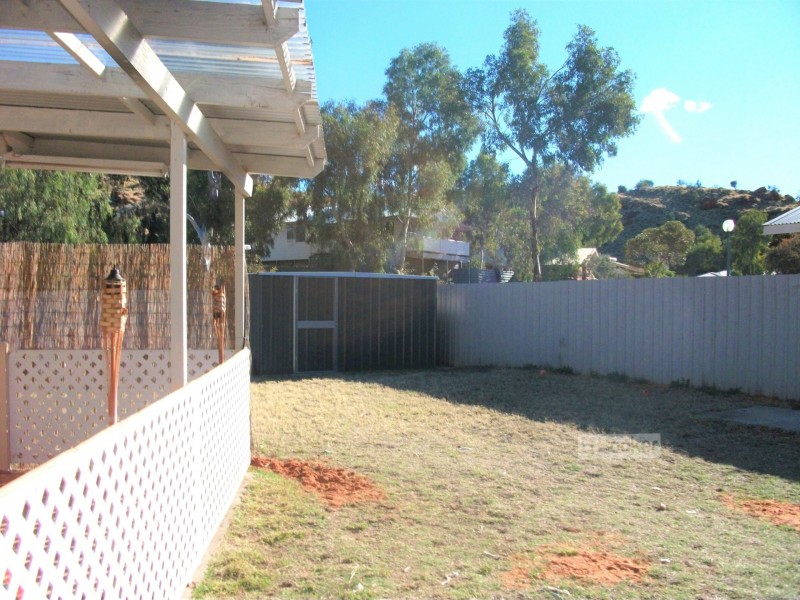 24 Grant Road, Larapinta NT 0875