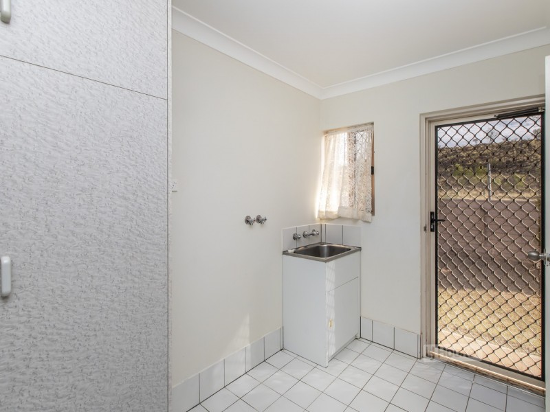 1 & 2/4 Baker Court, Larapinta NT 0875