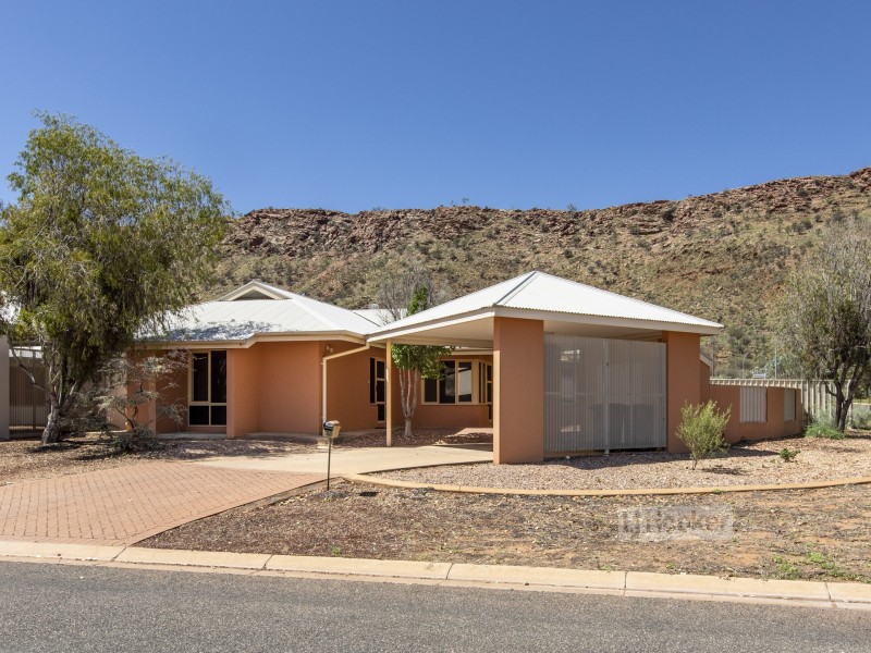 14 Clough Place, Mount Johns NT 0870