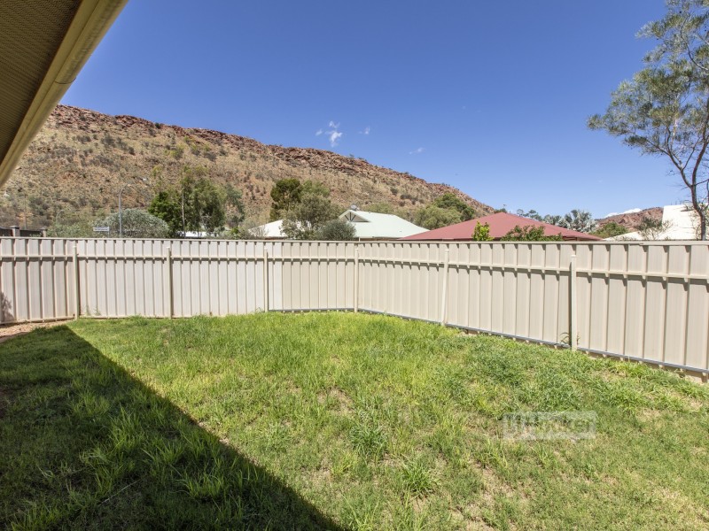 14 Clough Place, Mount Johns NT 0870