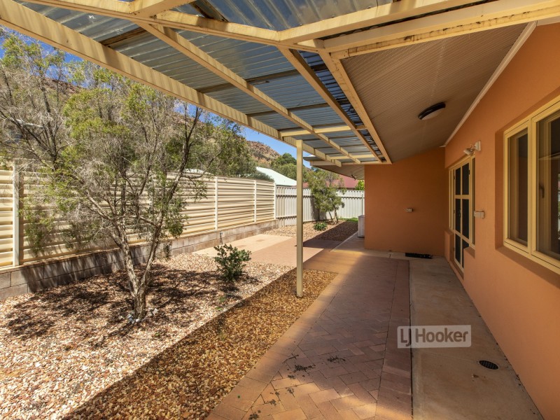 14 Clough Place, Mount Johns NT 0870