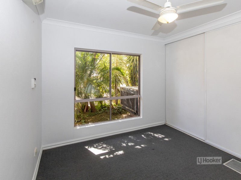 90 Cromwell Drive, Desert Springs NT 0870