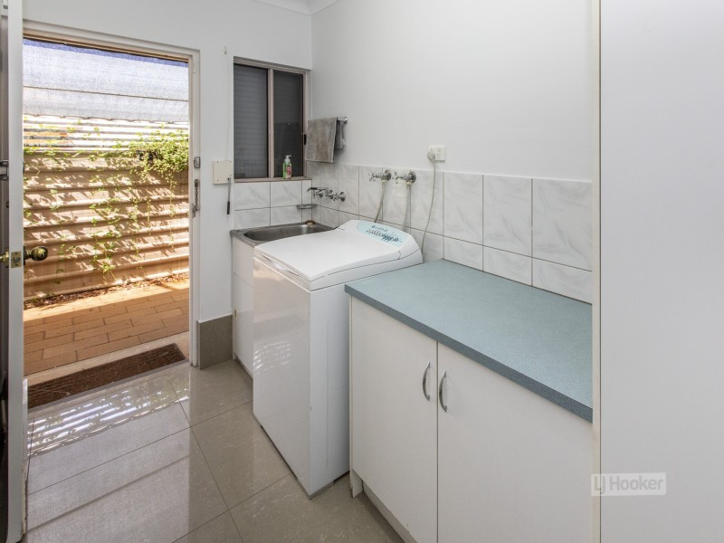 90 Cromwell Drive, Desert Springs NT 0870