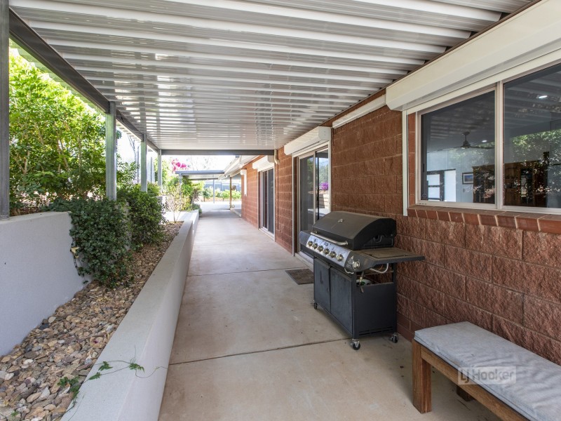 90 Cromwell Drive, Desert Springs NT 0870