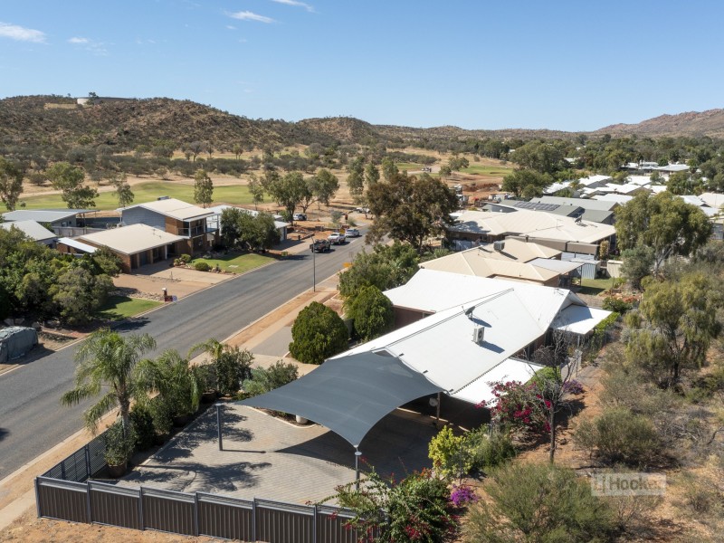 90 Cromwell Drive, Desert Springs NT 0870
