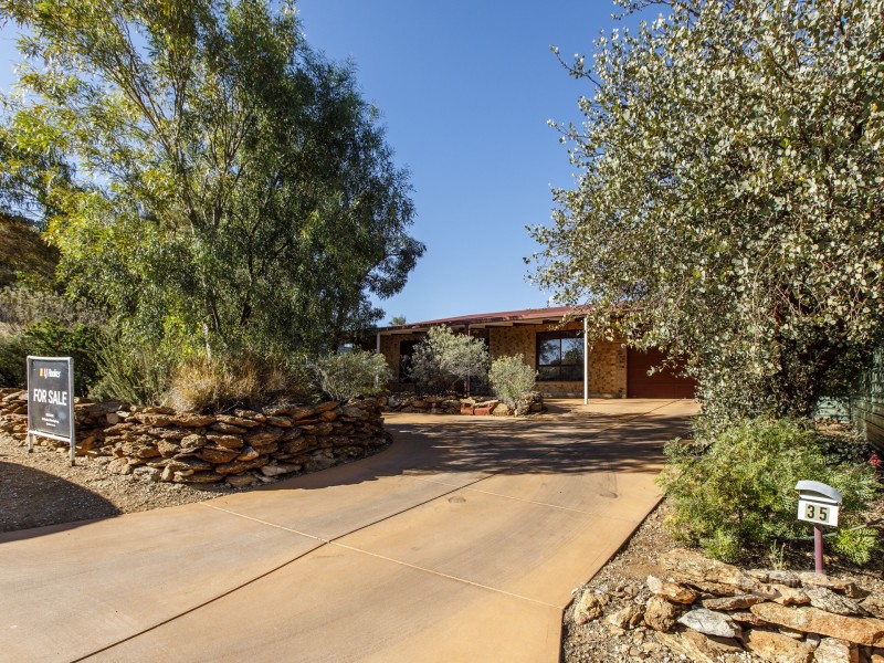 35 Latz Crescent, Larapinta NT 0875
