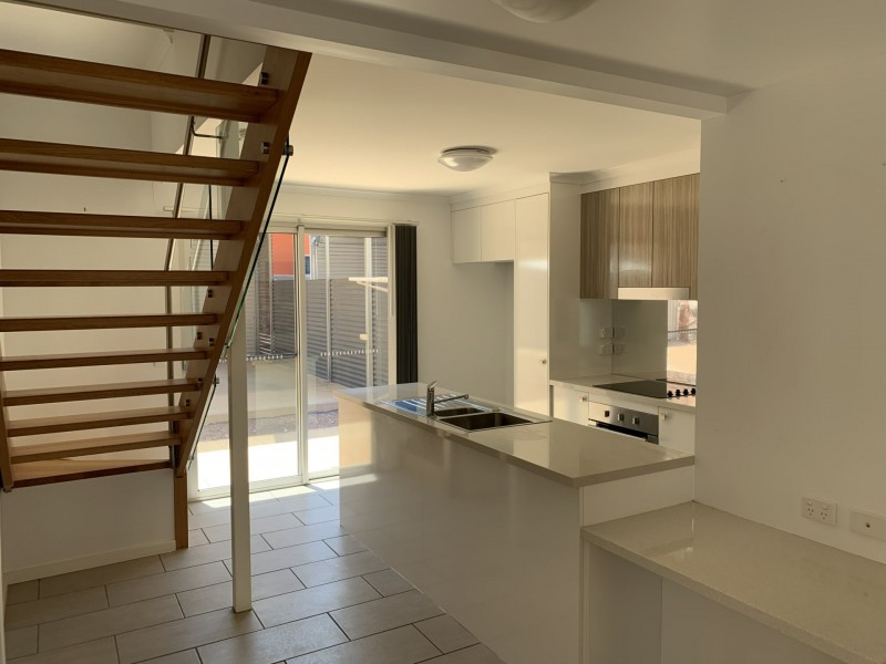 Unit 20/70 Palm Circuit, Ross NT 0870