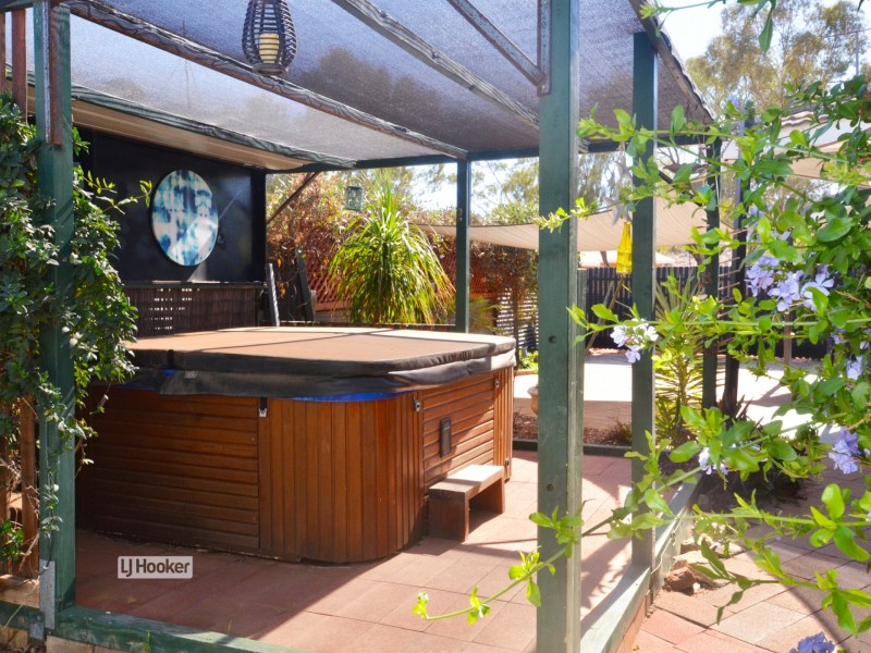 15 Grant Road, Larapinta NT 0875