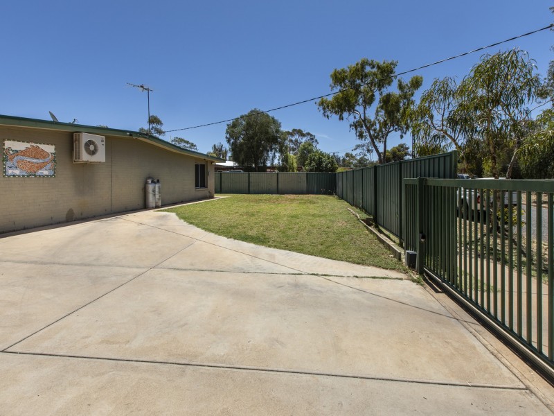 21 Cummings Street, Braitling NT 0870