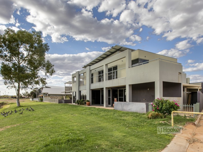 6 Coppock Court, Desert Springs NT 0870